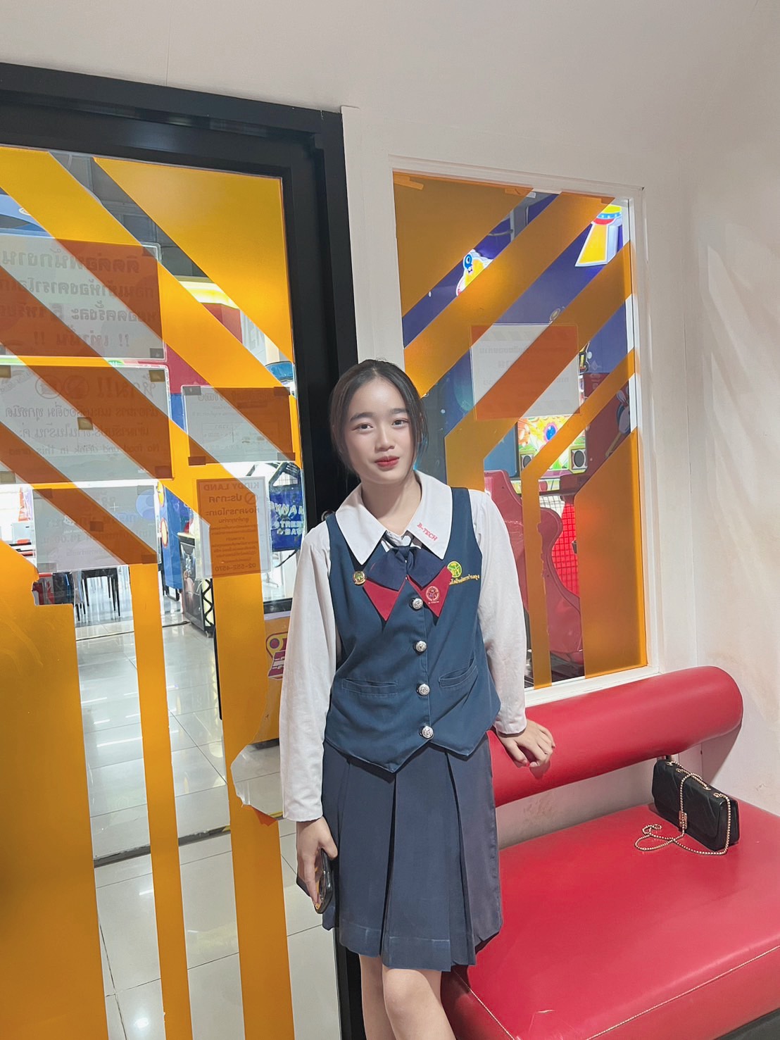 นางสาว  วรรณธนา ชัยโยธา